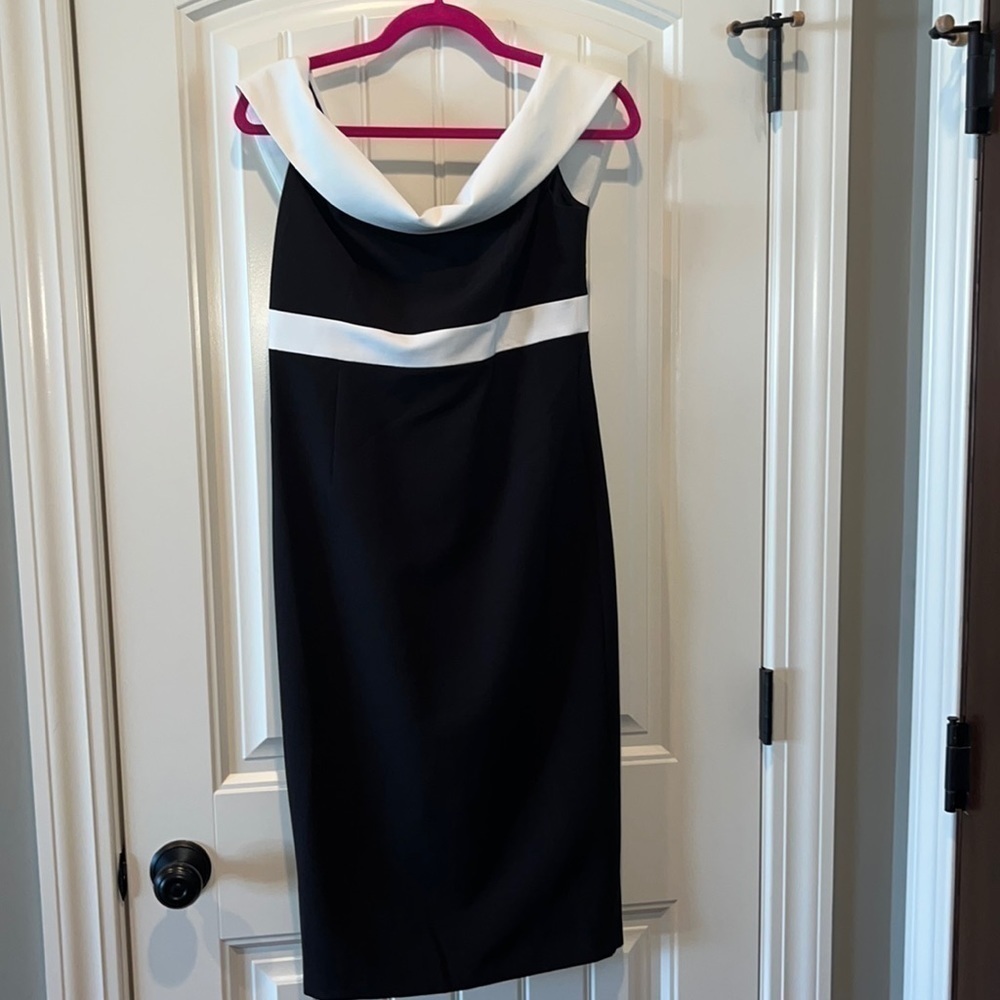 Chic sophisticated black and white Bardot cocktail dress midi length size 8 NWT